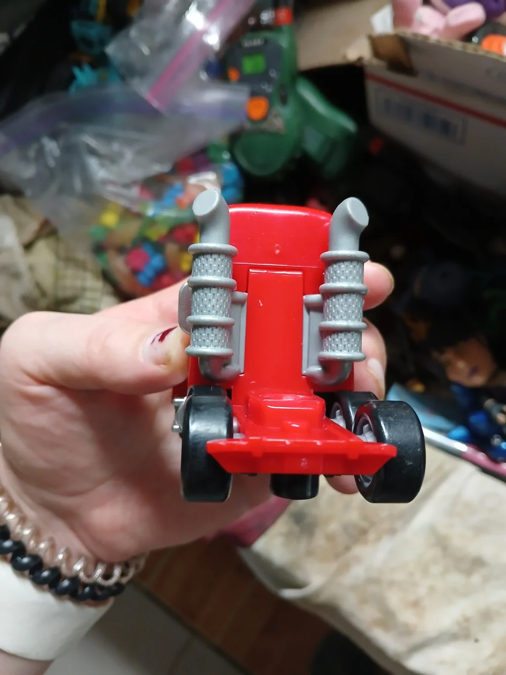 Mattel Disney Pixar Cars Mack Mini Racers Hauler.